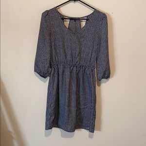 BeBop Black & White Striped Mini Dress Size M 3/4 Sleeve Keyhole Waist